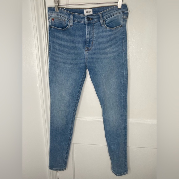HUDSON Natalie Mid rise Super Skinny Ankle Jeans. - Picture 3 of 9
